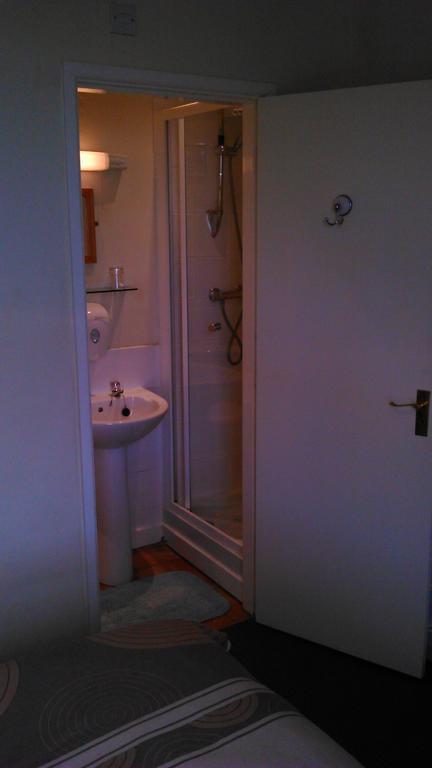 Aartswood Guest House Scarborough Bagian luar foto